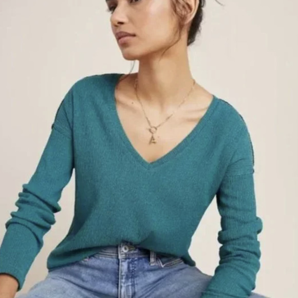 Anthropologie Tops - Anthropologie Willa Textured Crinkled V-Neck Top in Blue/Green Size Medium NWT
